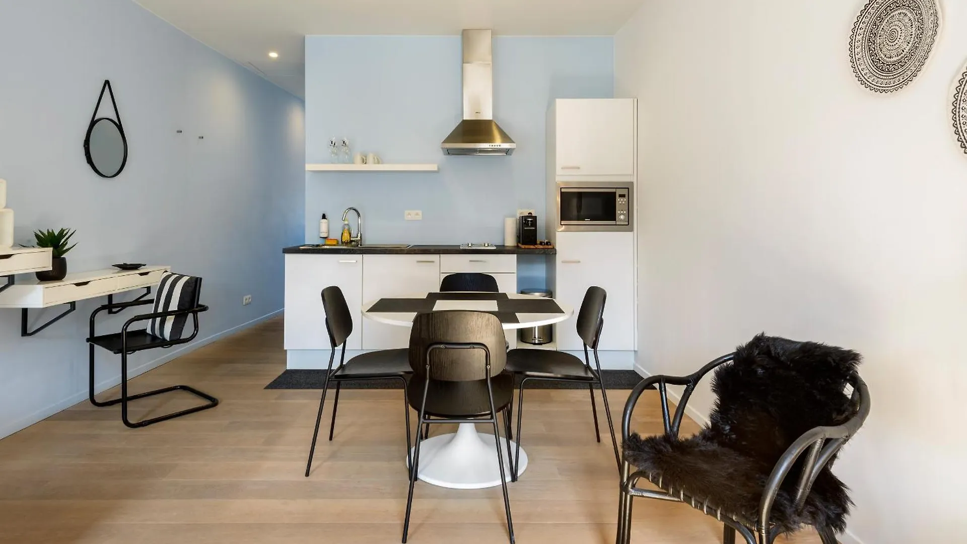 R73 Apartments By Domani Hotels Anvers Appart hôtel
